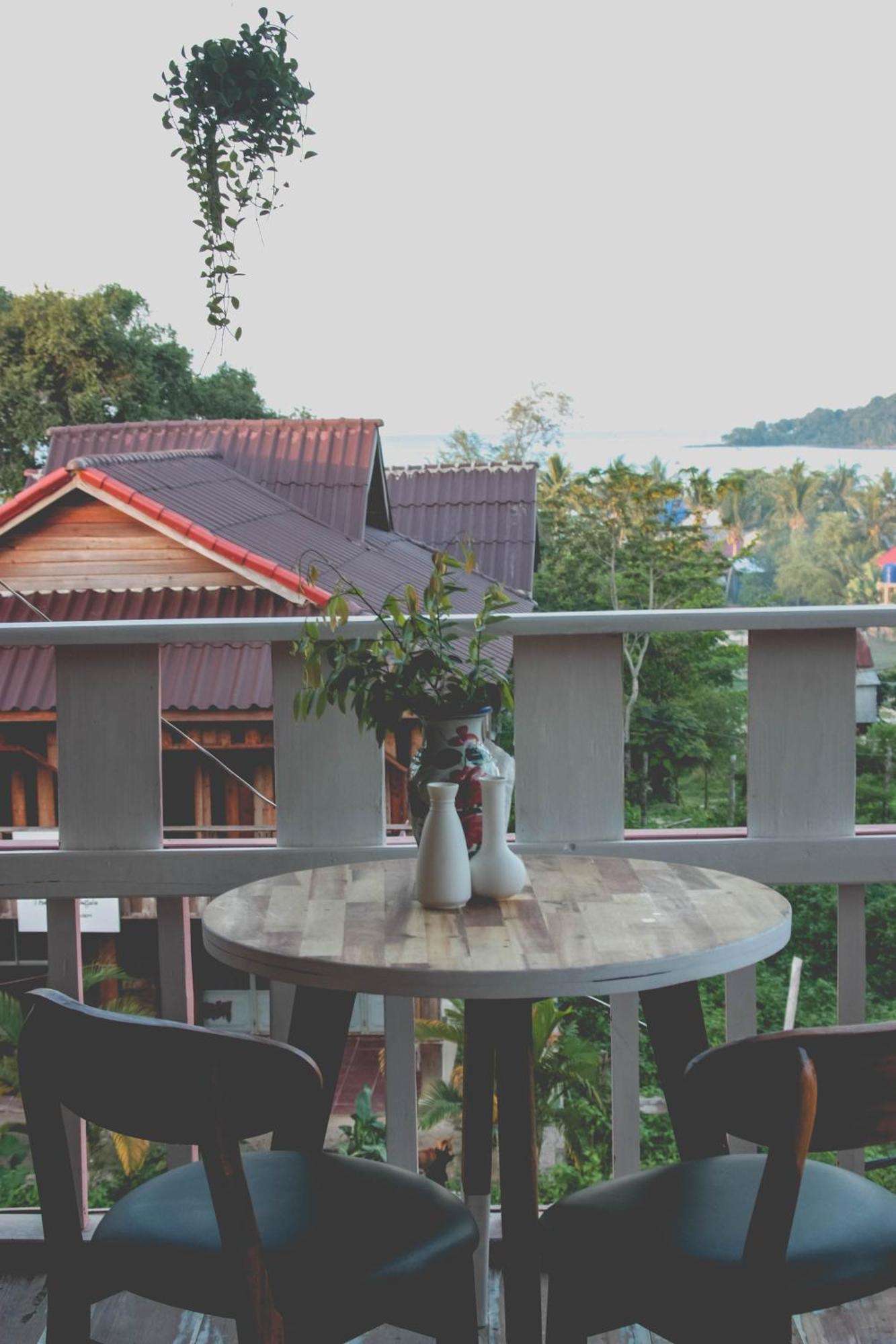 Dahlia Guesthouse Ko Rong Sanloem Eksteriør bilde